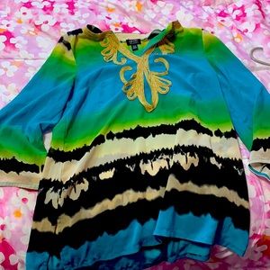 This is a beautiful multi-colored blouse!!